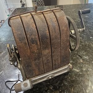Vintage Metal Crank Machine